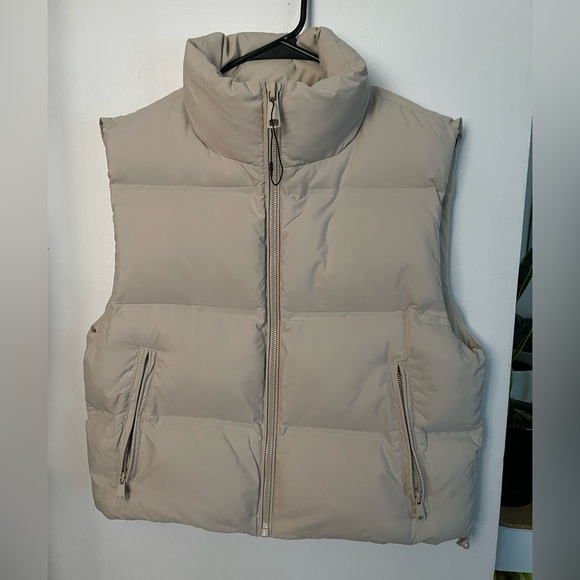 Zara Beige Gilet Double faced Cropped Light Tan Puffer Vest NEW - Picture 9 of 13